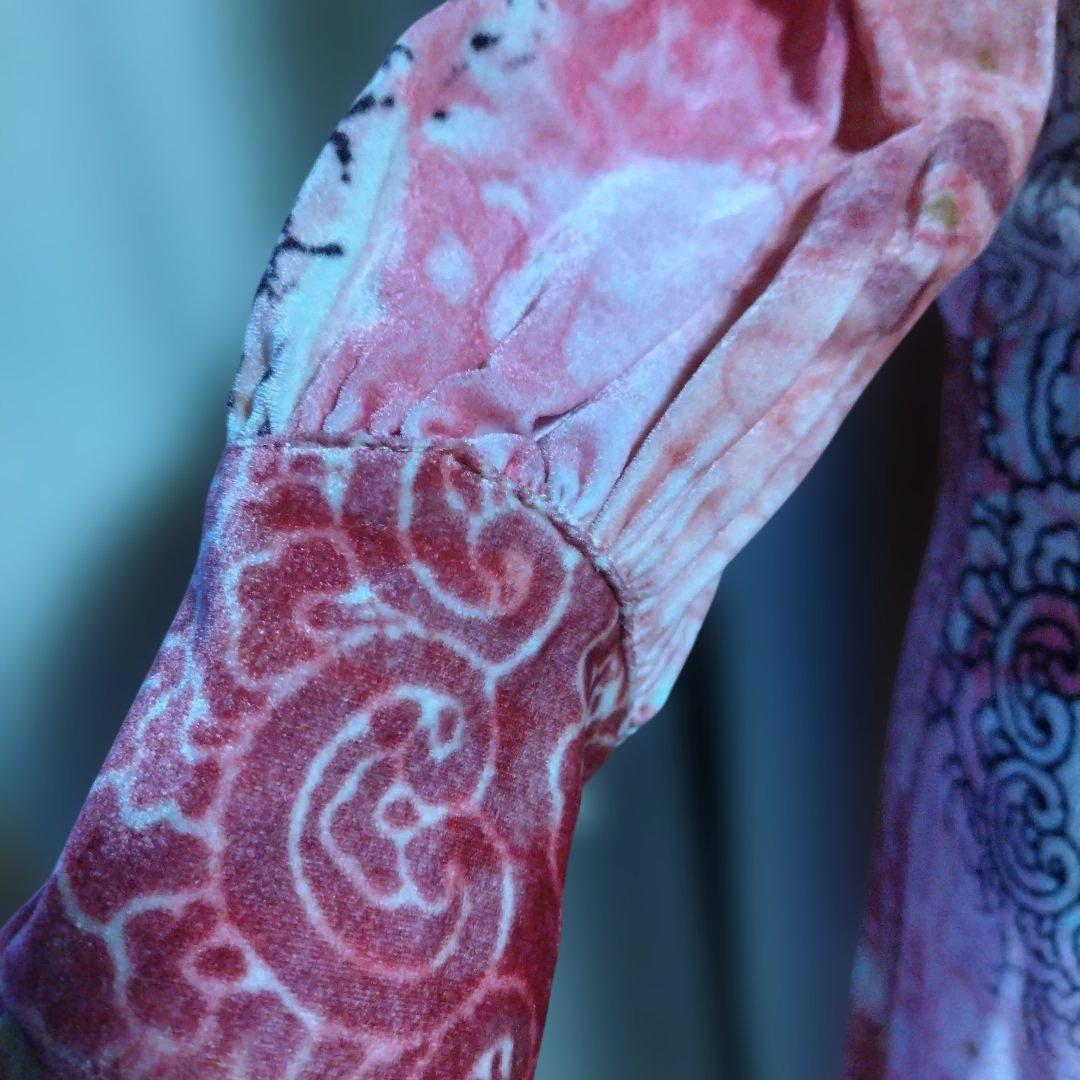 galliano 花柄ピンク系Vネックひざ丈ワンピース