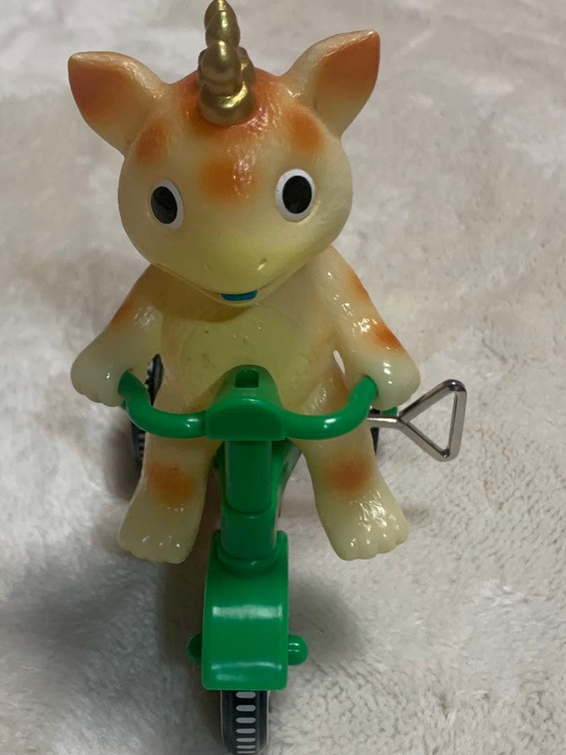 新品ですが難あり！M1号 快獣 ブースカ 三輪車 ソフビ 蓄光タイプ