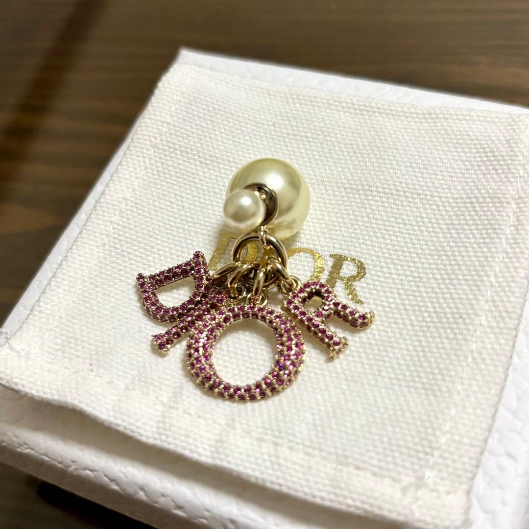 ［美品］ディオール　トライバル　ピアス　パール　ロゴ　ラインストーン　シングル