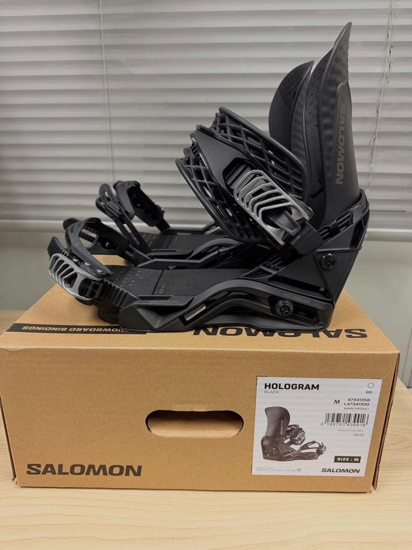 スノーボード SALOMON HOLOGRAM M SIZE 25/25