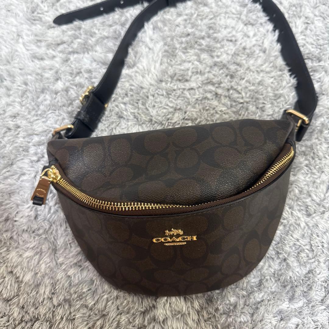 COACH ボディバッグ ブラウン