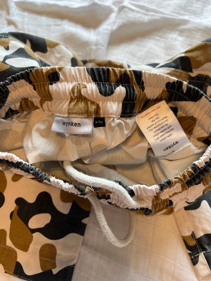 【専用】wynken 迷彩パンツ 4-5y・mainstory未使用パーカー6y