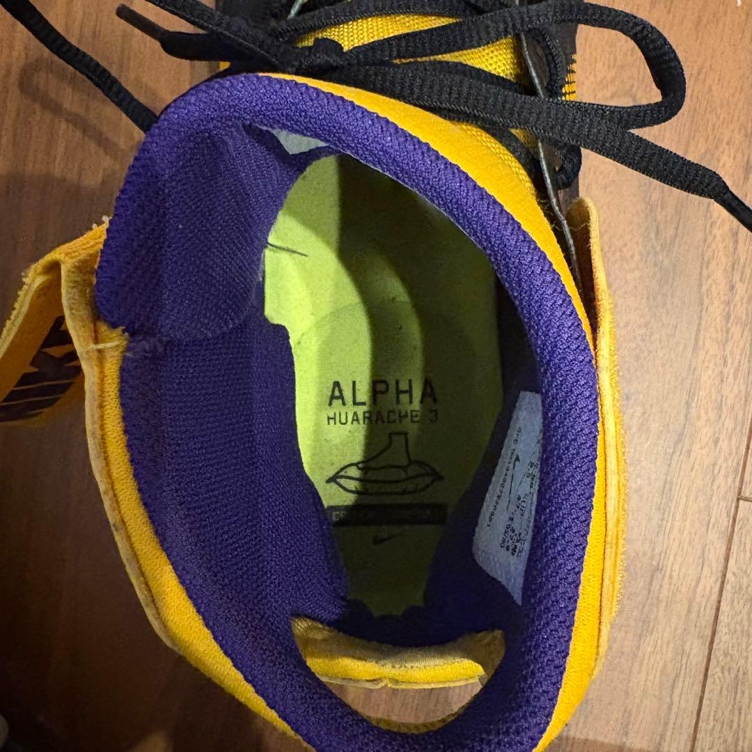 NIKE ALPHA HUARACHE ELITE 3 MID スパイク