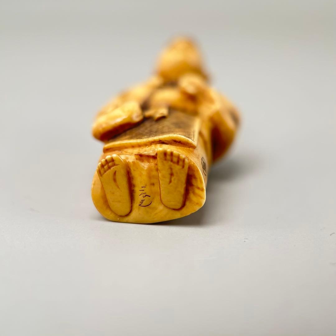 笑顔の人物 彫刻極上根付天然素材アンティーク骨董飾り物古美術置物細密細工