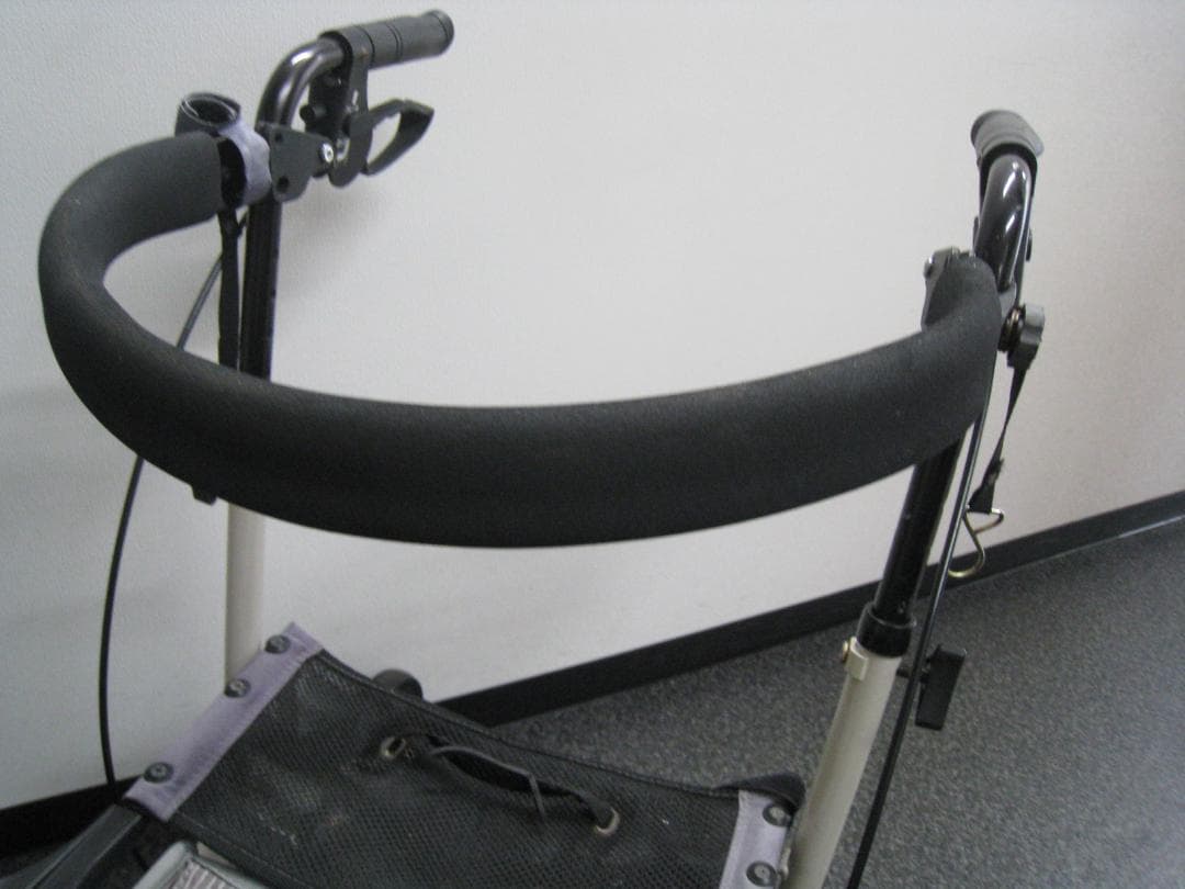 屋外用 四輪 歩行車 ショッピングターン 安寿 アロン化成 送料無料 ②