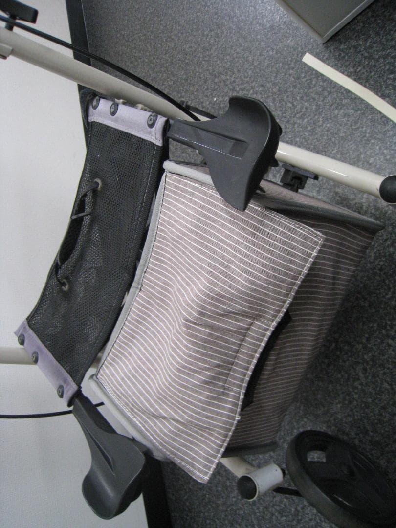 屋外用 四輪 歩行車 ショッピングターン 安寿 アロン化成 送料無料 ②