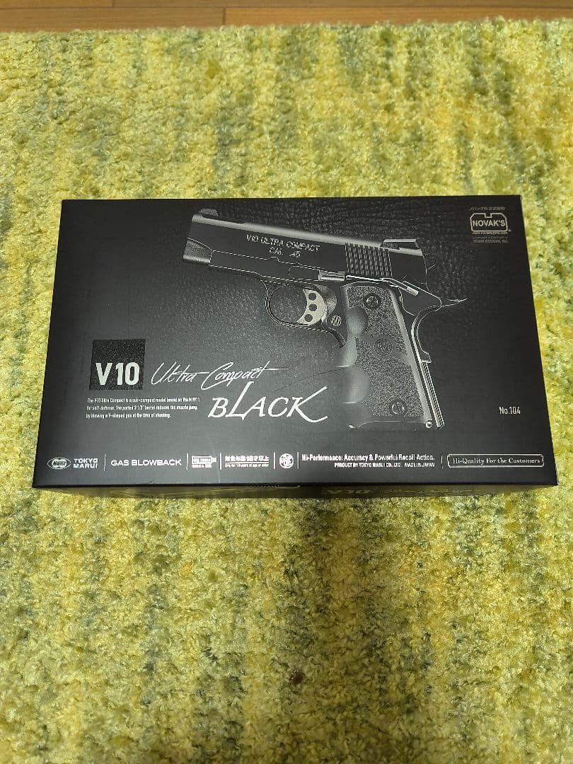 V10 Ultra Compact Black ガスブローバック