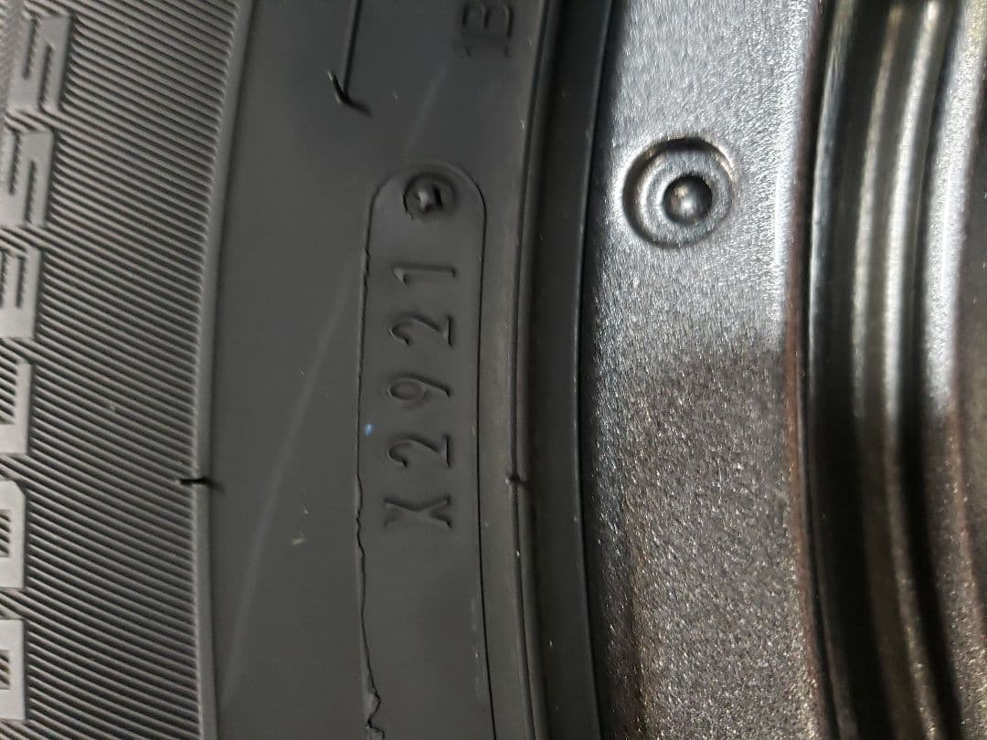 ランクルプラド　　スタッドレスタイヤ　アルミホイール　17インチ　６穴　1本②