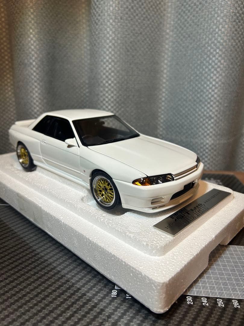 1/18 スカイライン R32 GT-R 湾岸ミッドナイト レイナ