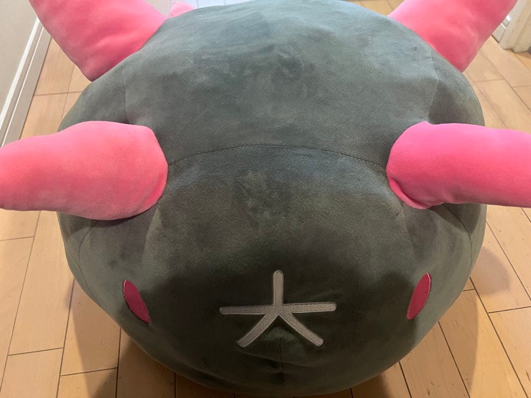 巨大ぬいぐるみクッションPokémon World Marketナマコブシ