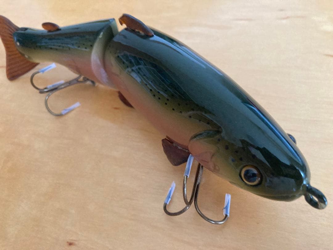 キャスティークトラウトリップレス　rare castaic trout