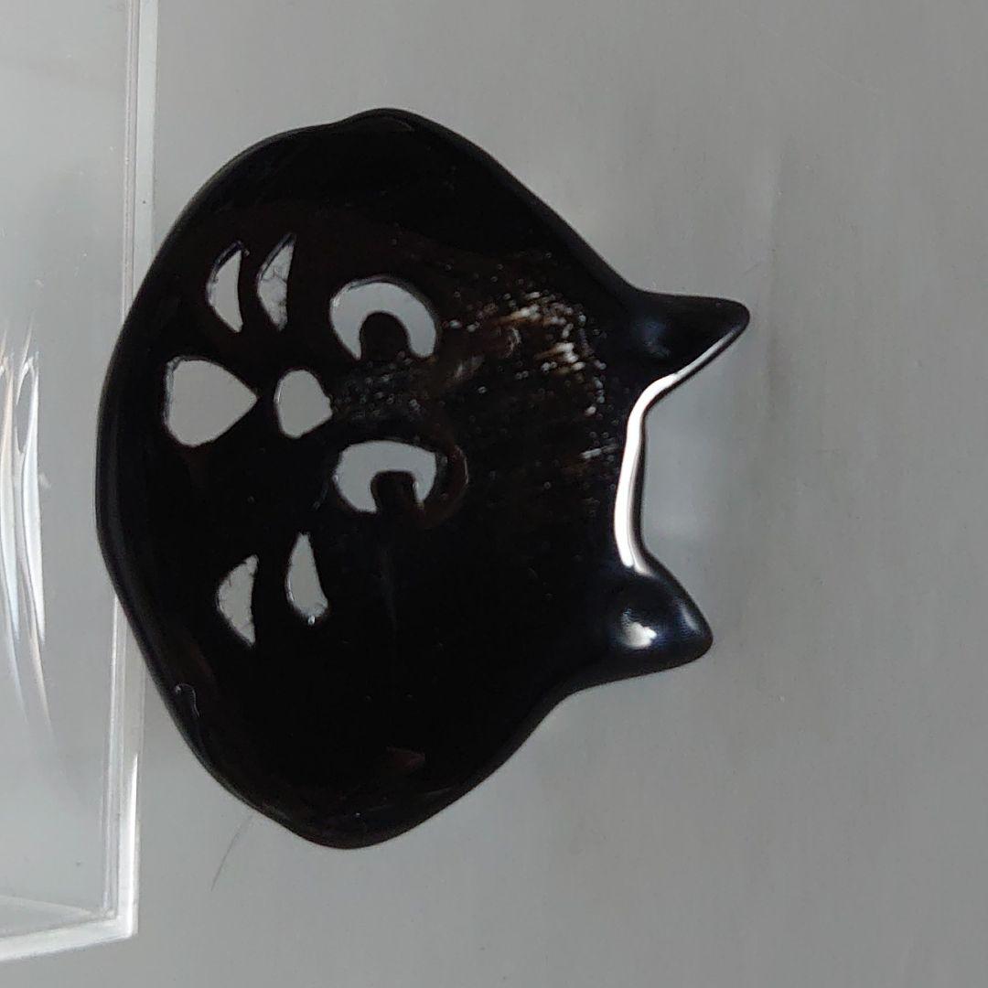 にゃーと日本のものづくり　水牛ブローチ　小