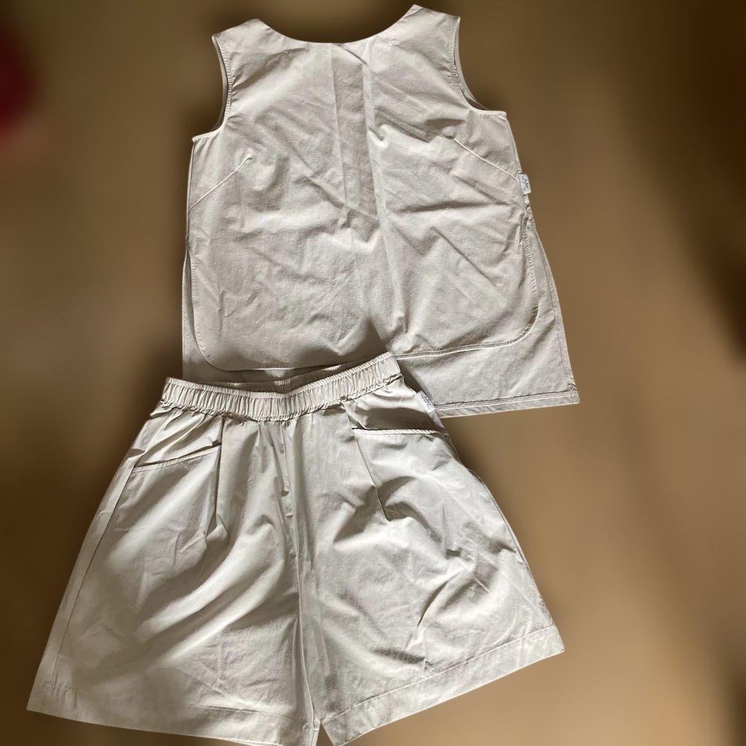 Julier ヨガウェアセット タンクトップとショートパンツ