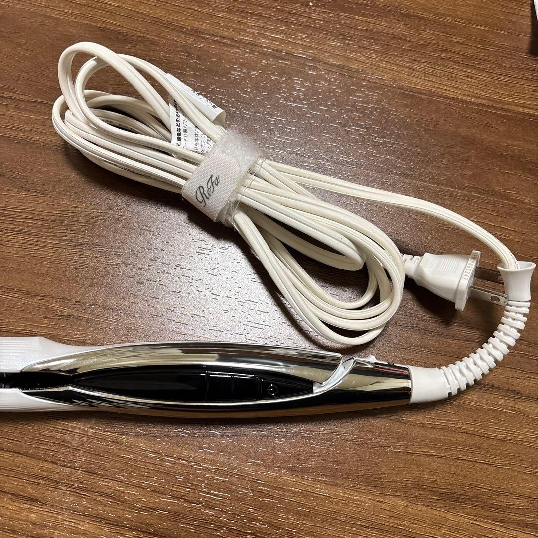 なげ　リファ ストレートヘアアイロン ホワイト