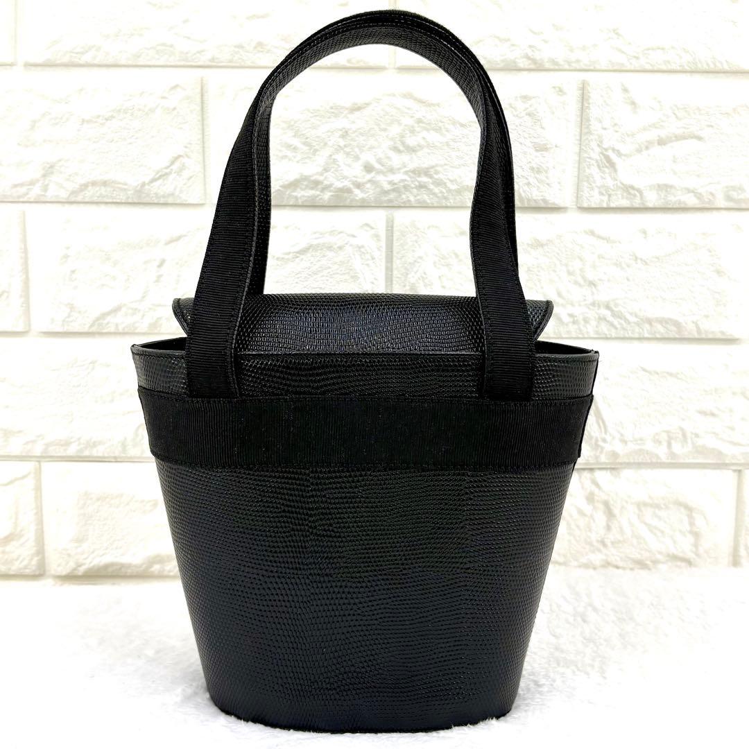 【美品】Ferragamo　フェラガモ　ヴァラリボン　ハンドバッグ　リザード