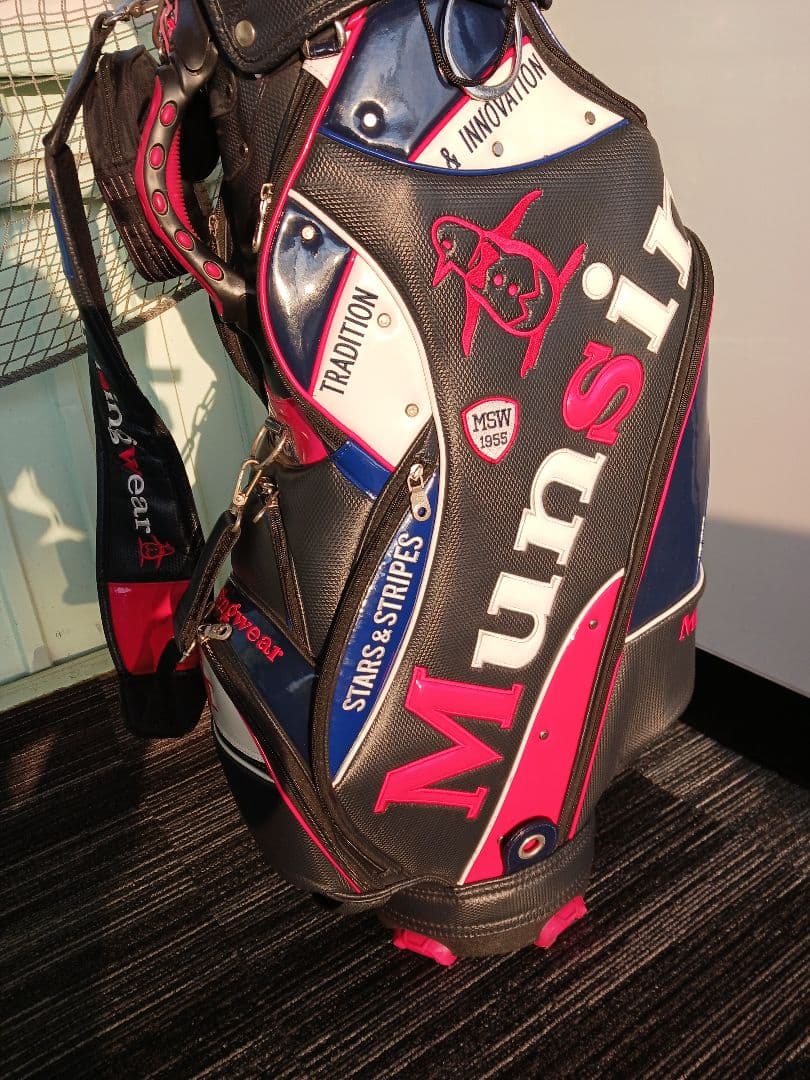 【希少】 おしゃれなトラベルカバー付　Munsingwearキャディバッグ