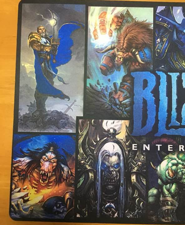 ハースストーン 公式プレイマット blizzardロゴ ティリオン リッチキング