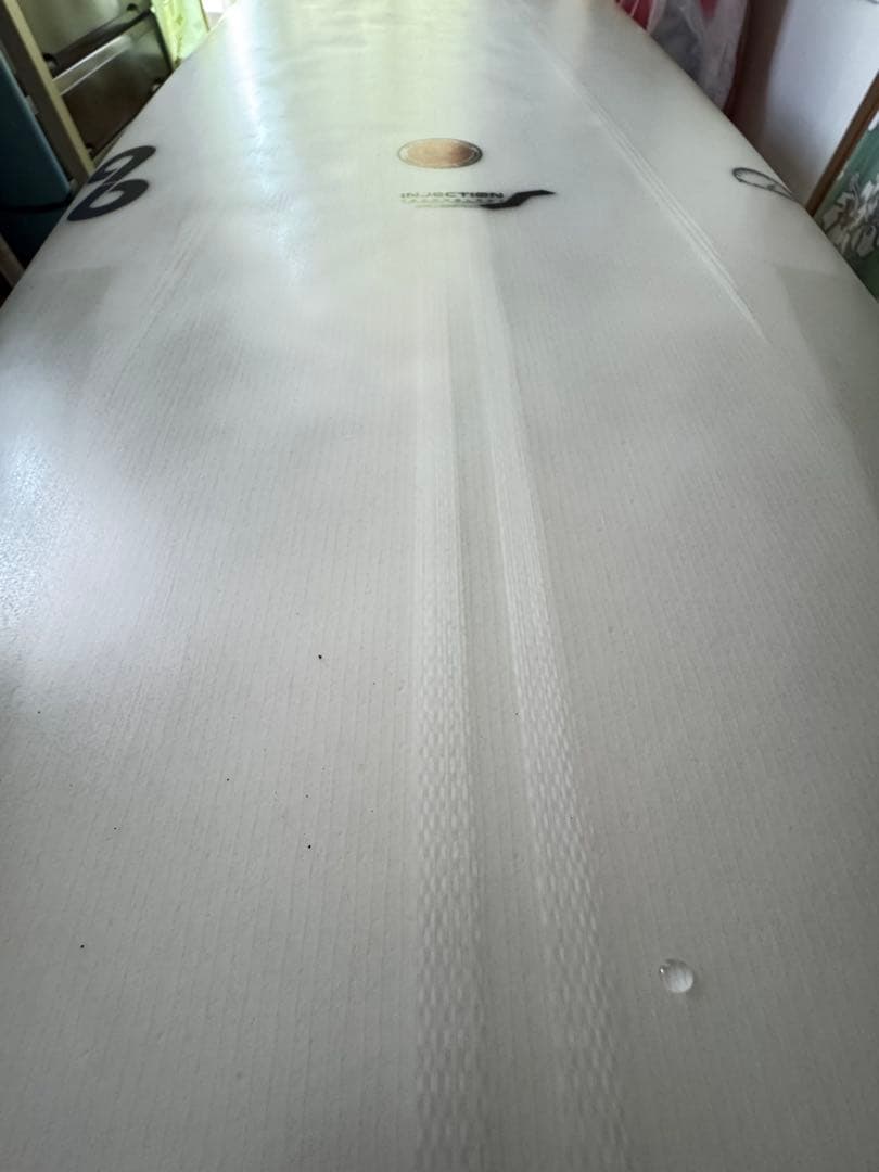 DMSサーフボードアーモンドモデル　EPS使用