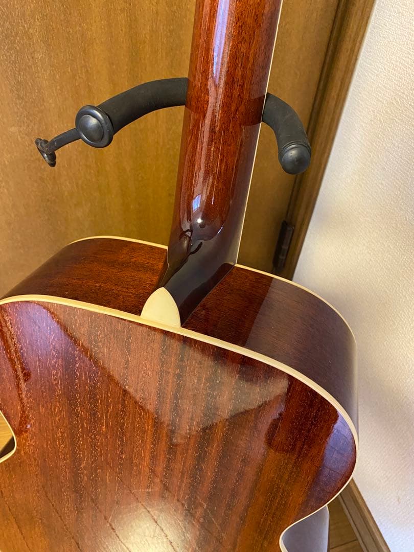 James JF-350WBアコースティックギター