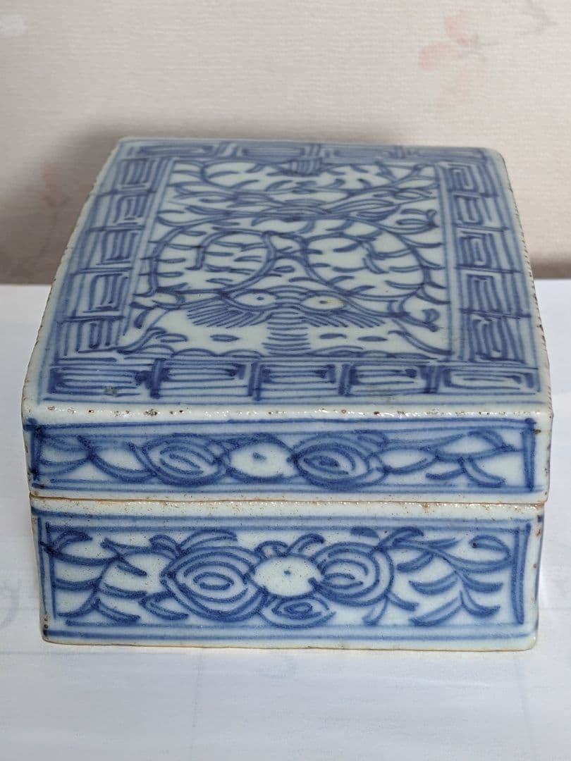 ♦中国古陶磁 青花 長方形印盒 盒子 染付 印泥入 古玩 古美術品 骨董品