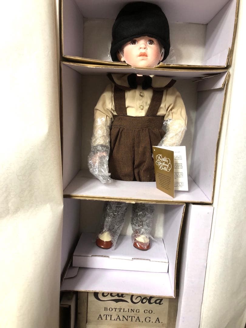 コカコーラ　限定ビスクドール