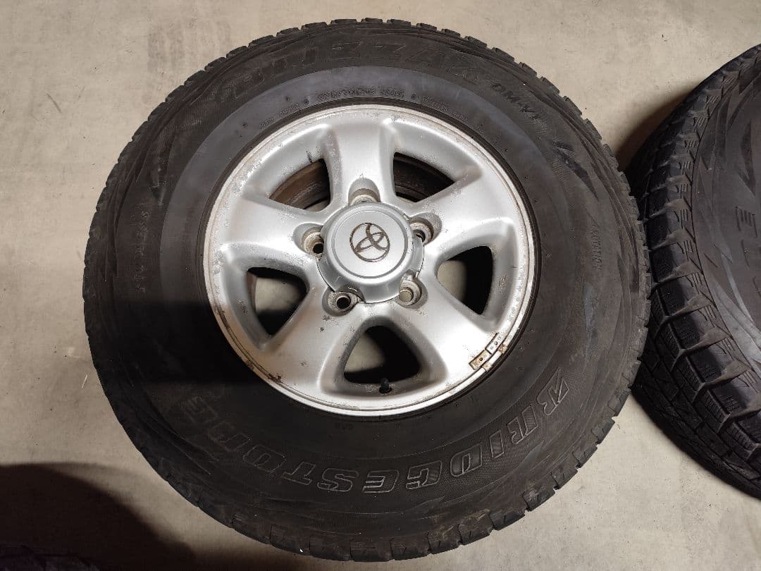 ランクル 100 純正ホイール スタッドレス セット 16インチ