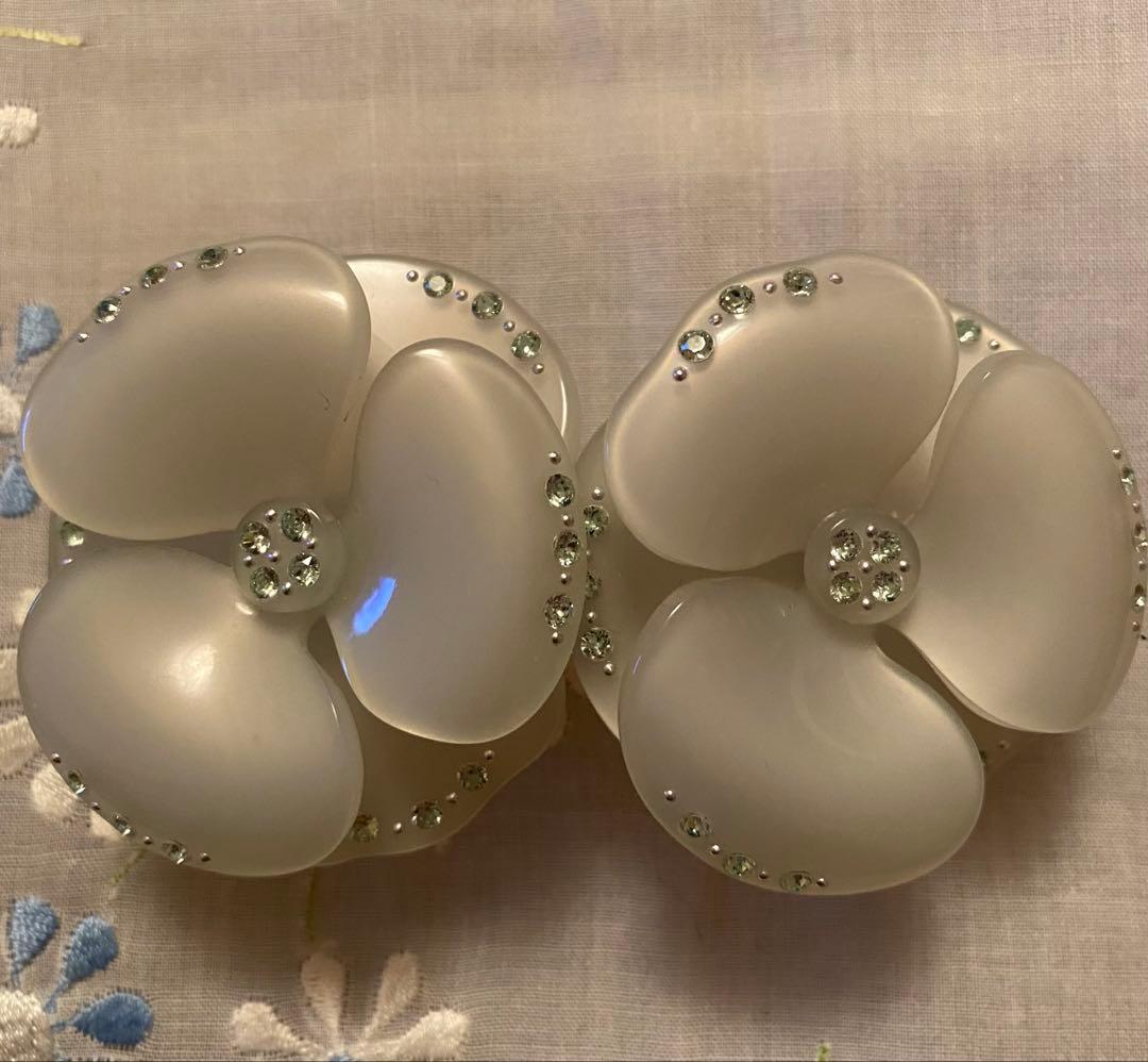 新品未使用品☆アレクサンドルドゥパリ☆カメリア双子グリーンバレッタ