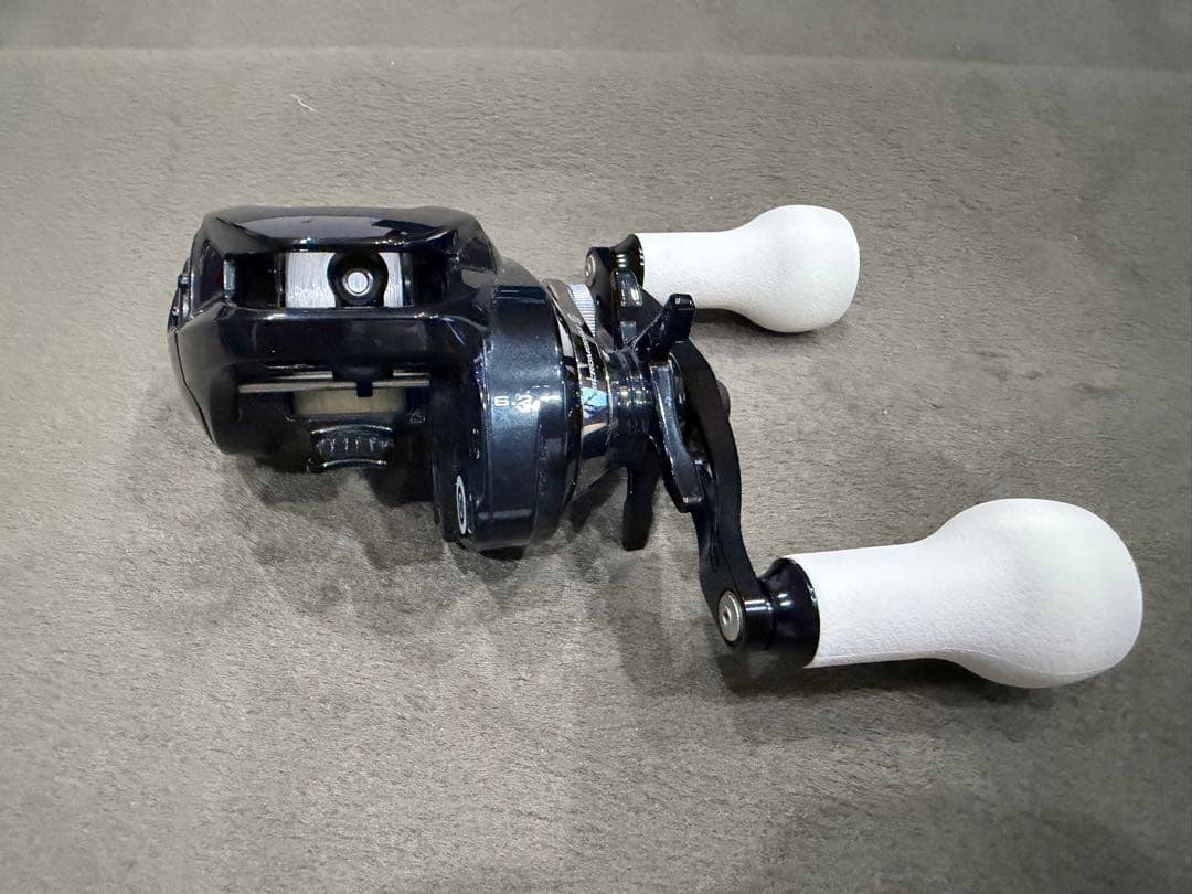 Shimano アンタレスDC バリアルハンドル