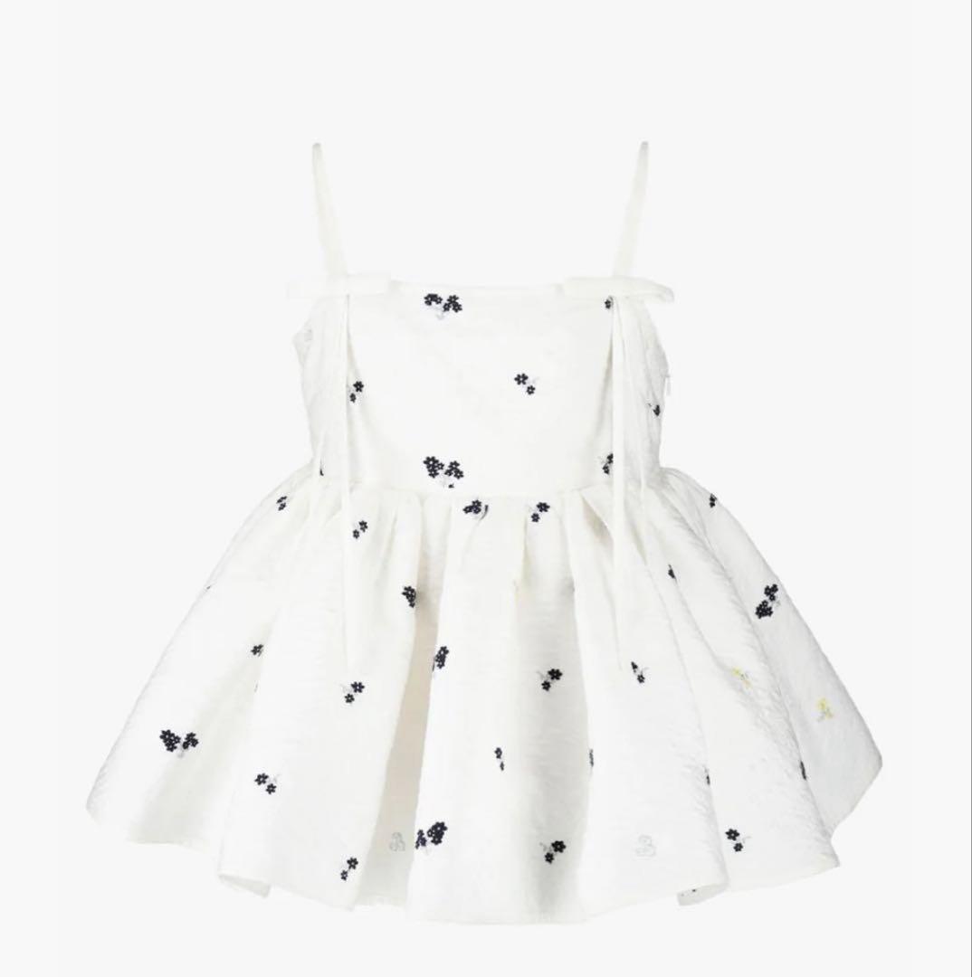 Bibiy flower刺繍キャミ