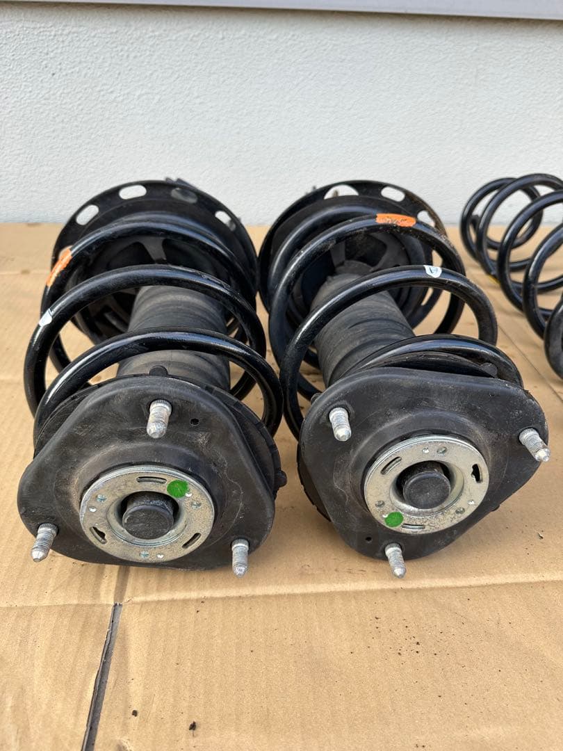 アルファード 30 純正サス