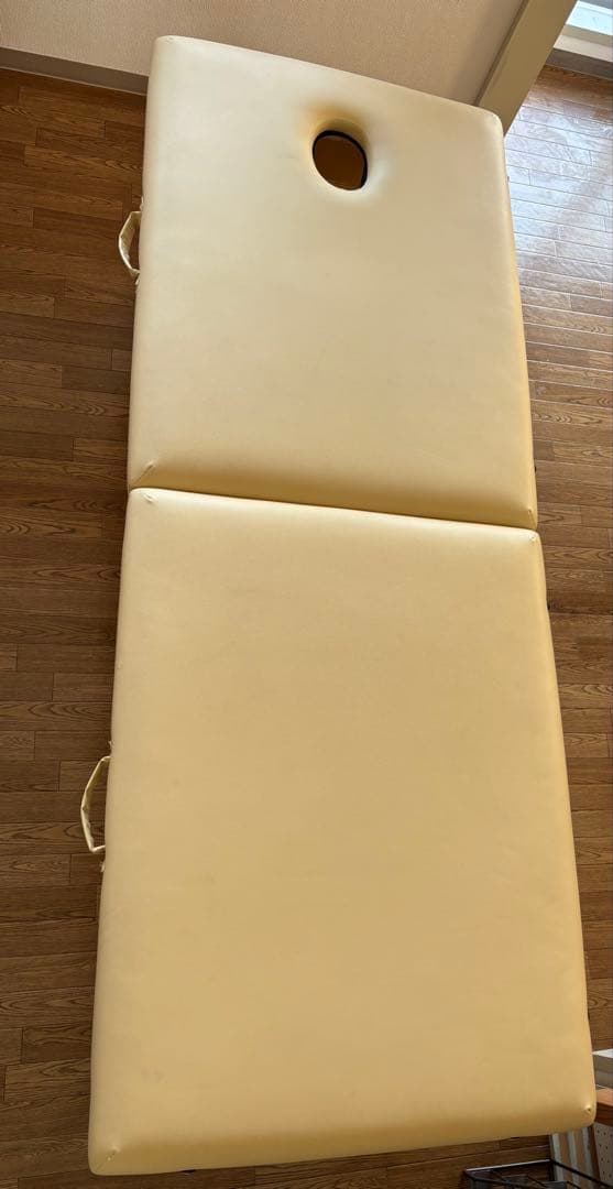 マッサージ折りたたみベッド