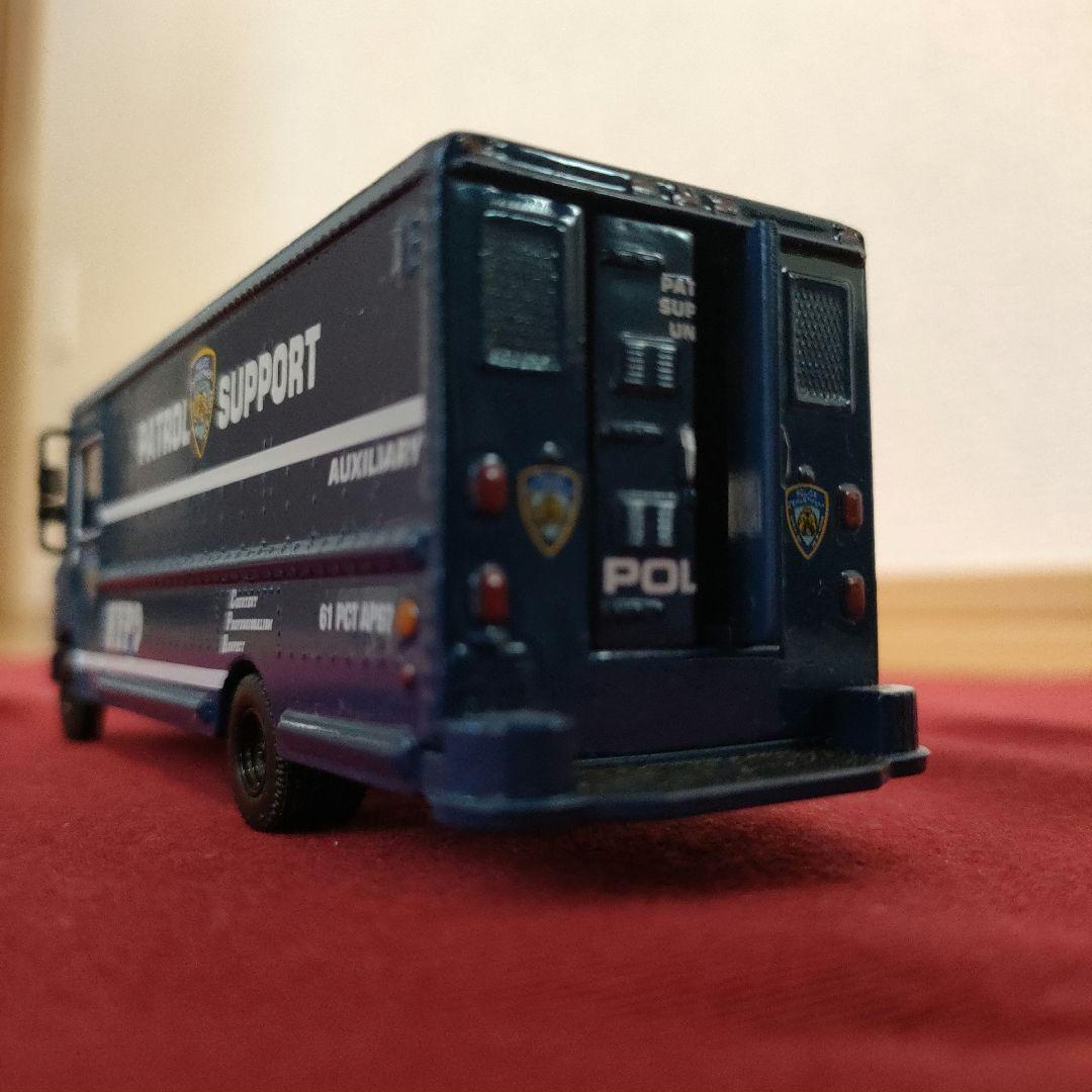 ターミネーター2 装甲 武器 バス NYPD