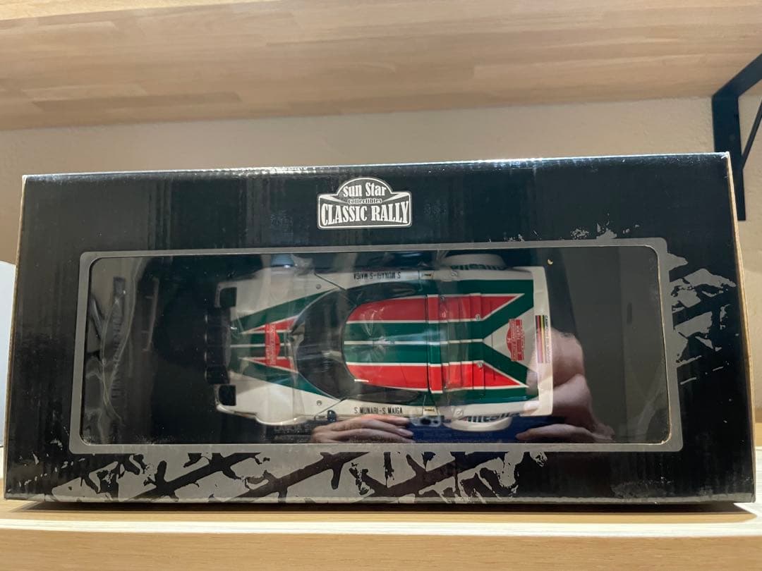 ミニカー LANCIA STRATOHF RALLY 1:18