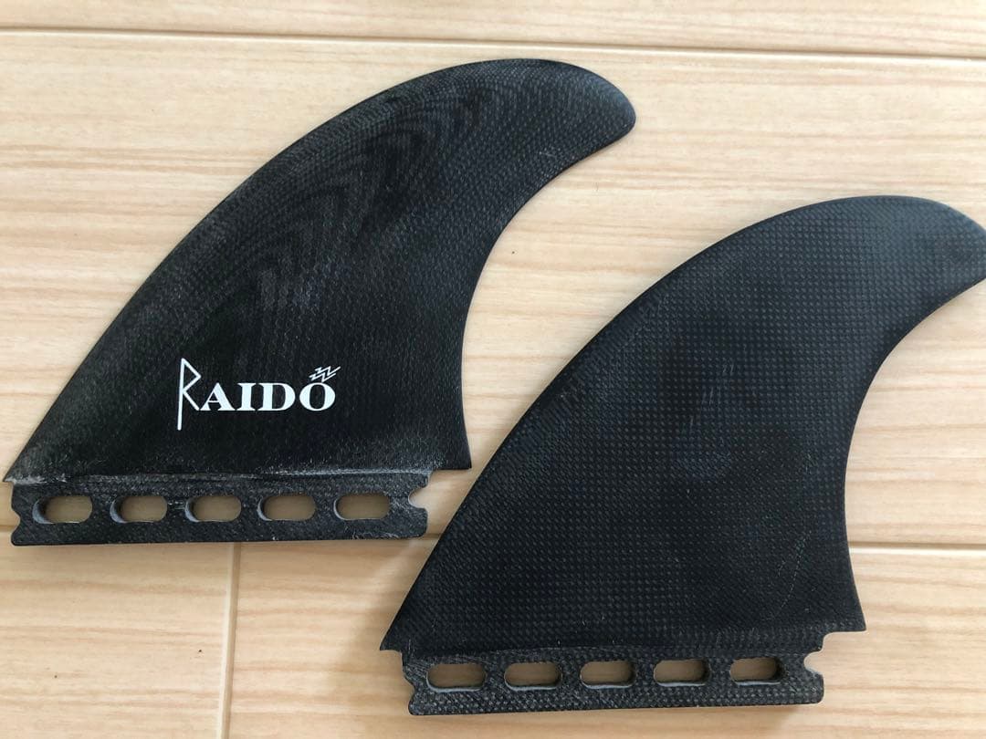 フューチャーフィン　ツインフィン　Raido surf