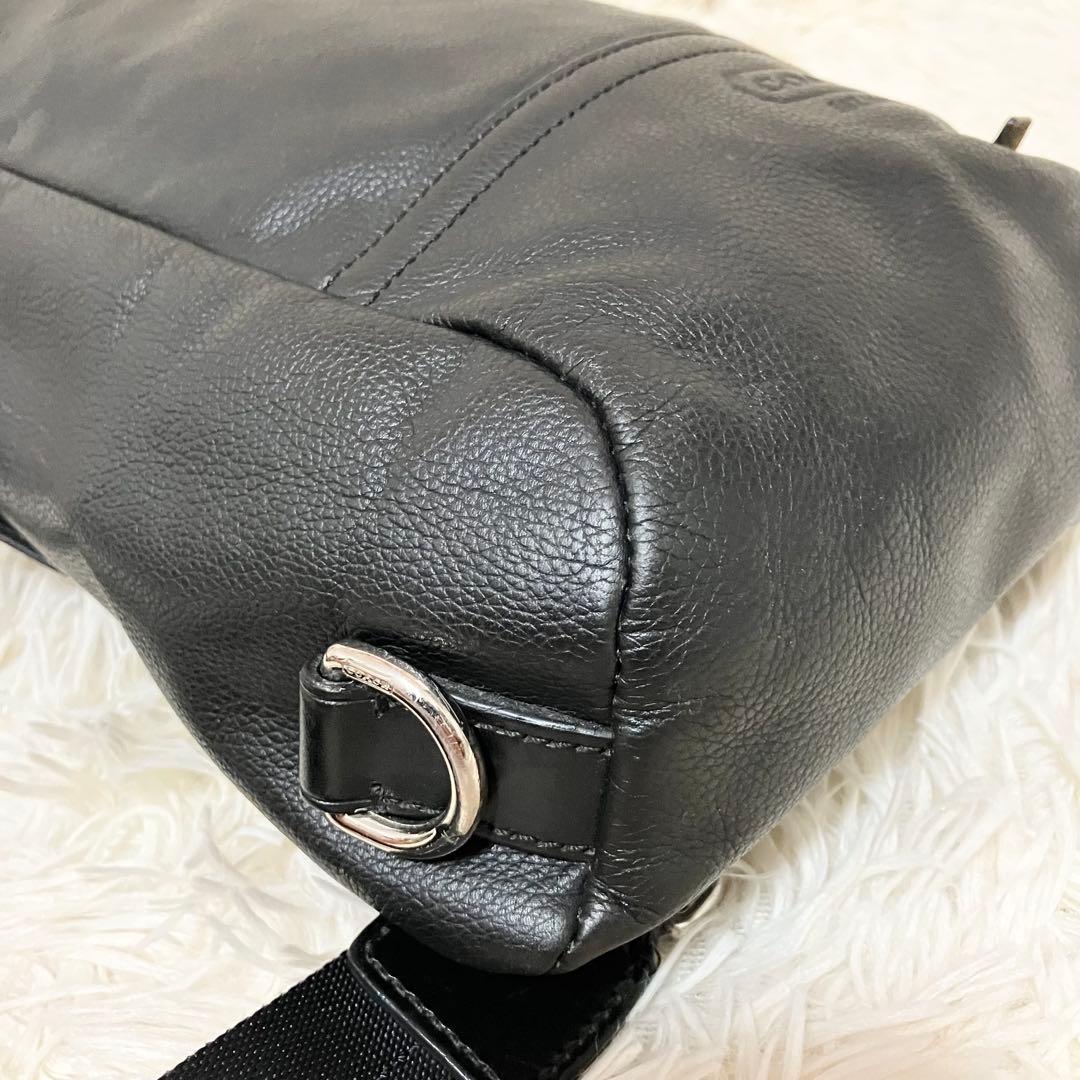 【美品】COACH ボディバッグ クロスボディ レザーブラック