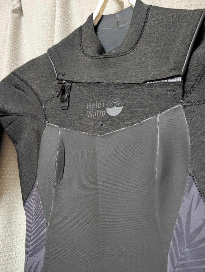 HeleiWaho(ヘレイワホー)3mm フルスーツ レディースMサイズ