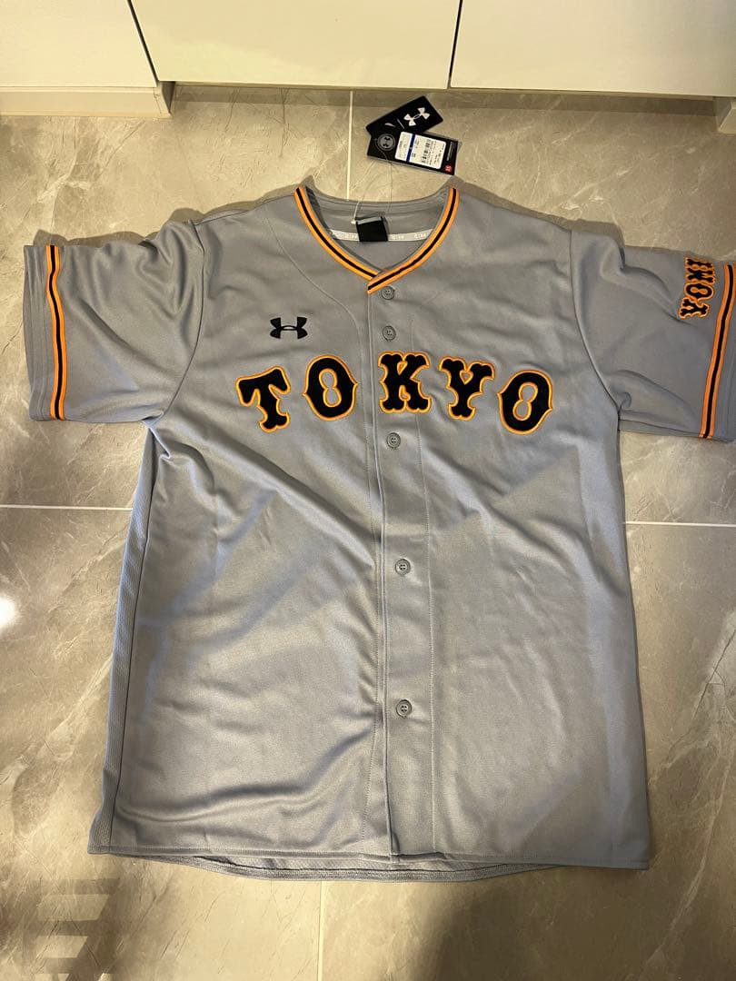 キ*ラ様 巨人　ジャイアンツ　坂本勇人　直筆サイン入りユニフォーム　XLサイズ