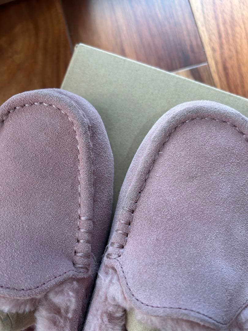 UGG モカシン　ラベンダーシャドー
