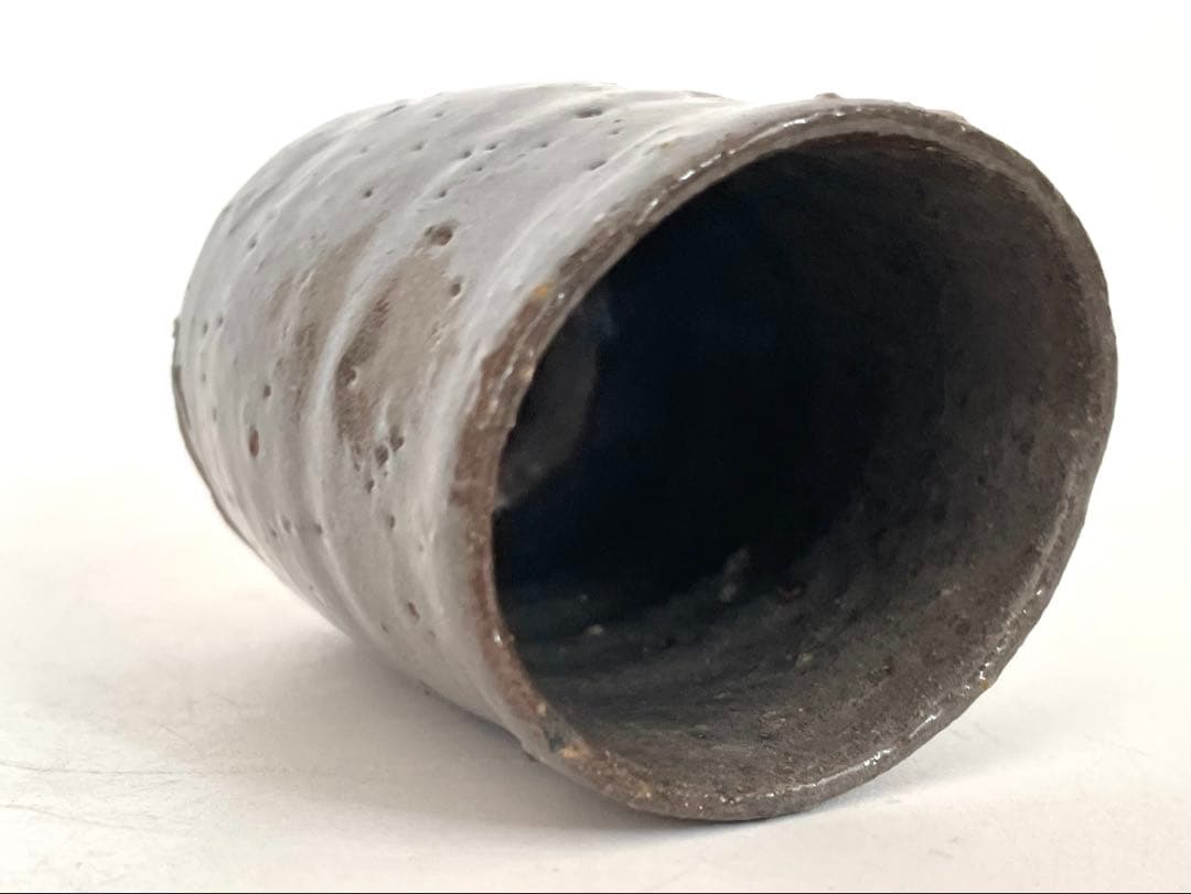 陶芸家　作家物　辻村史朗　唐津　ぐい呑　酒器　筒盃　猪口　共箱　唐津焼