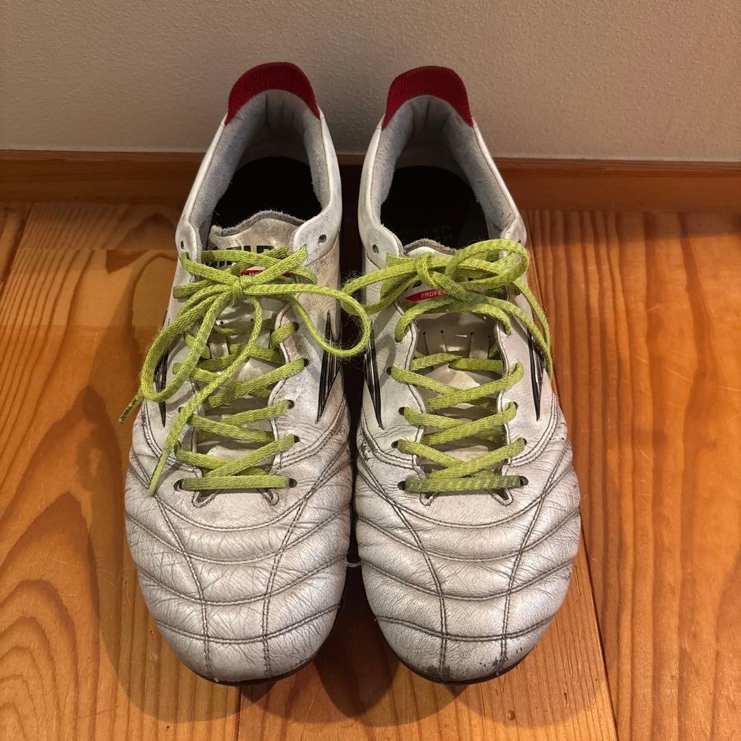 ミズノ　モレリアネオ4 27.0cm