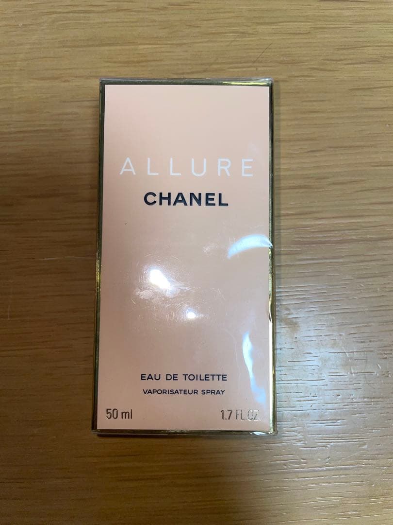 香水(女性用) CHANEL ALLURE Eau de Toilette 50ml