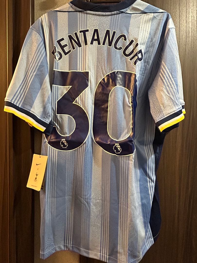 ベンタンクール　トッテナム　スパーズ　アウェイ　ユニフォーム　プレミアリーグ