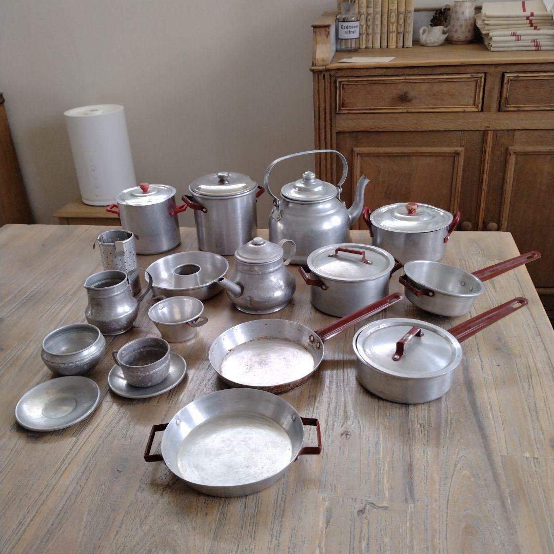フランスアンティーク/ディネットアルミおままごとセット・ヤカン・鍋他多数