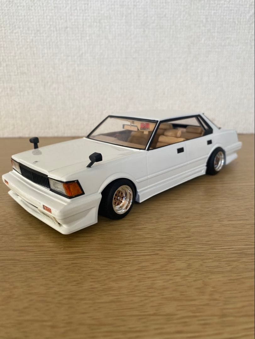 アオシマ　1/24　430セドリック　プラモデル　完成品