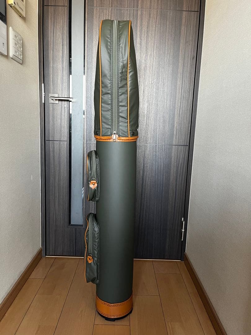 未使用新古品　希少Titleistタイトリスト　キャディバッグ　コンパクトバック