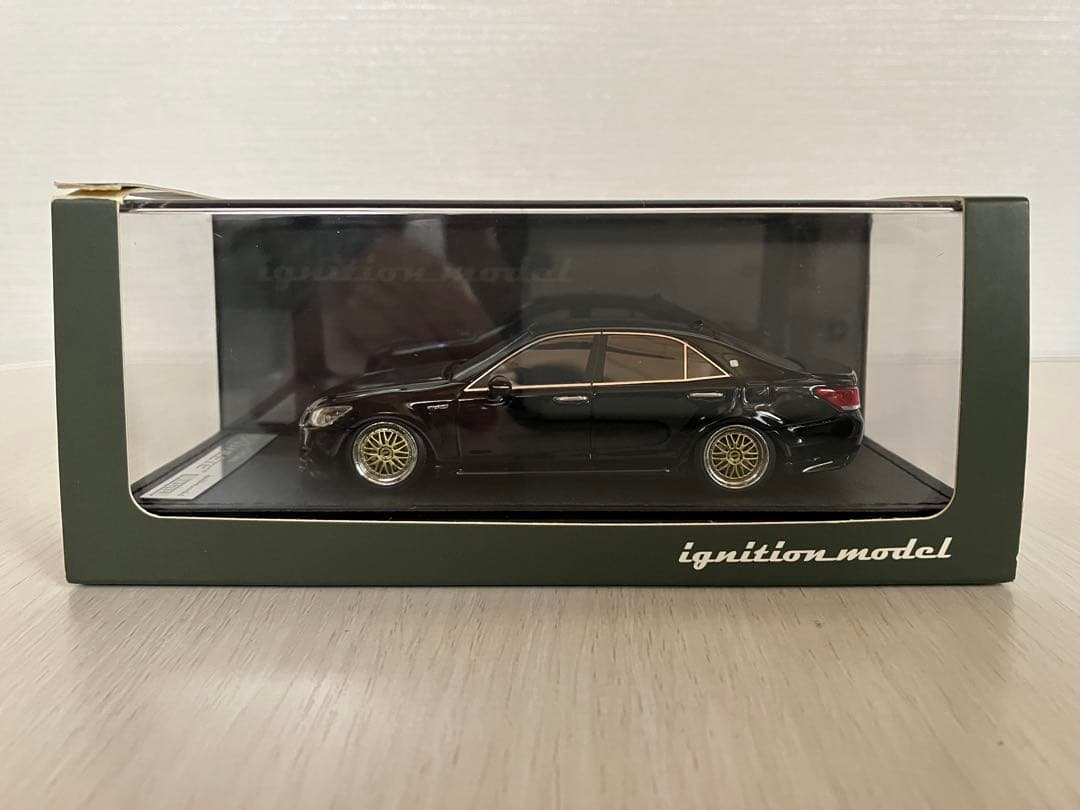 ignition model Crown Athlete G 1/43エラー？