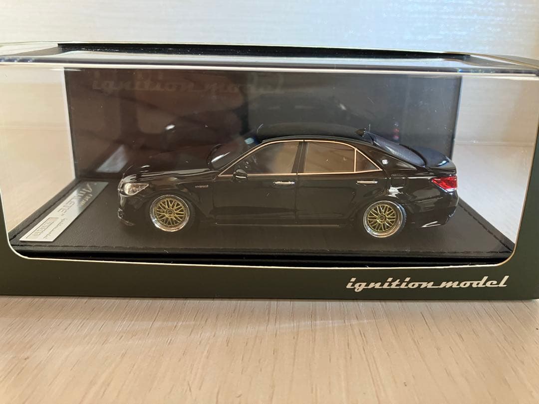 ignition model Crown Athlete G 1/43エラー？