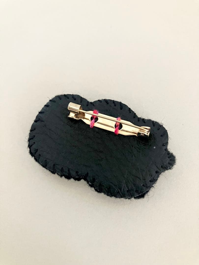 LEASTEIN 「SKATEBOARDER」・ SMILE ブローチセット