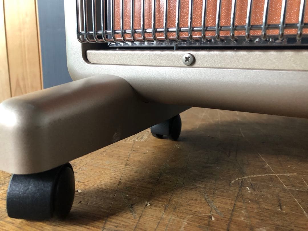 遠赤外線パネルヒーター サンルミエ・エクセラ7（中古品）