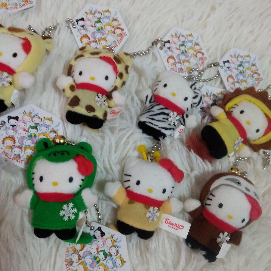 サンリオ　ハローキティ　ジャングルキティ　スノーバージョン　マスコット
